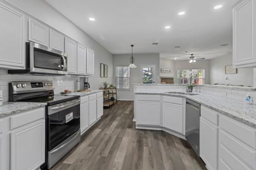 1145 Whistle Stop Dr, Fort Worth TX  76131-4921 exterior