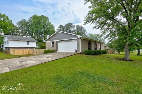 1692 Scufflegrit Rd, Marietta, GA 30062-2022