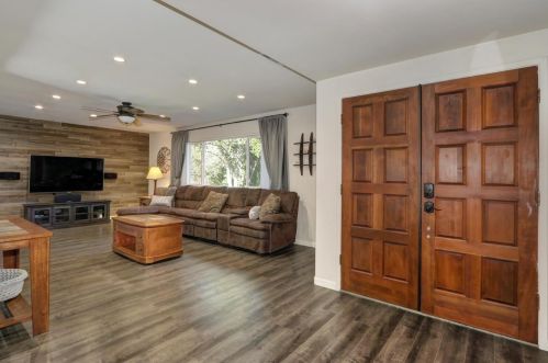 6429 Bay Hill Way, Citrus Heights, CA 95662-3817