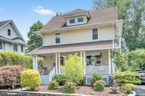 43 Garfield Pl, Ridgewood, NJ 07450-3724