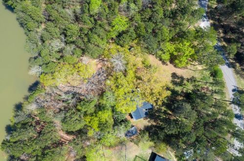 186 Overlook Dr, Martin, GA 30557-4529