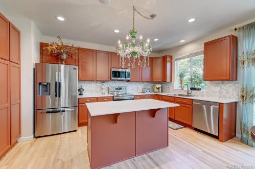 15655 Kettle Pl, Englewood CO  80112-4748 exterior