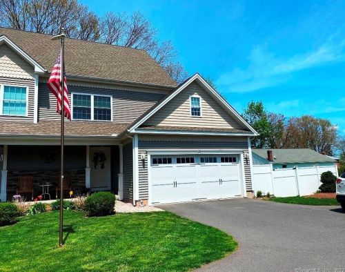 33 James Ave, Southington CT  06489-2324 exterior