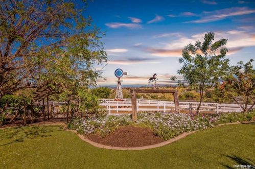30413 Mesa Crest Rd, Valley Center, CA 92082-5099