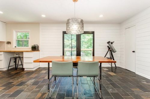 6889 Lockridge Dr, Atlanta GA  30360-1514 exterior