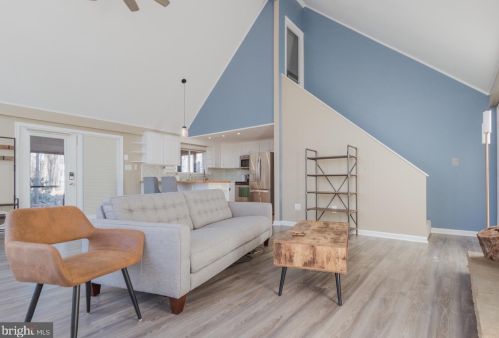 49 Pileated Woodpecker Ln, Hedgesville WV  25427-5384 exterior