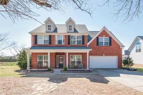824 Port West Dr, Auburn, GA 30011-4608