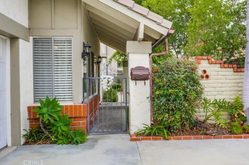 12441 Interior Cir, Los Alamitos, CA 90720-5106