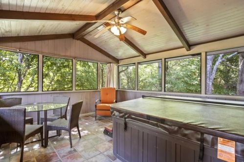 2697 Fleur De Lis Pl, Atlanta GA  30360-1409 exterior