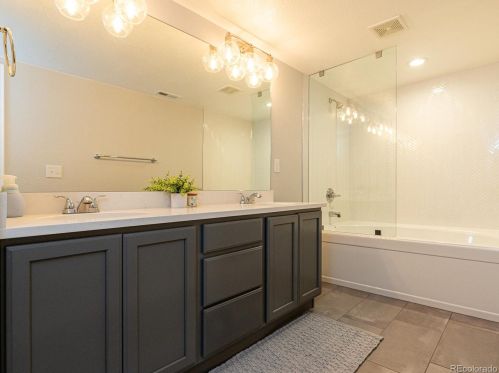 11937 Lake Ct, Englewood CO  80111-5291 exterior