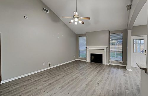 4935 Sentry Woods Ln, Pearland, TX 77584-9426