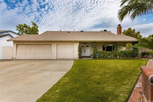 121 Barbara St, Anaheim CA  92806-3825 exterior