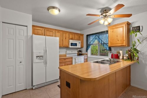 1620 Fundy Way, Aurora CO 80011-5323 exterior