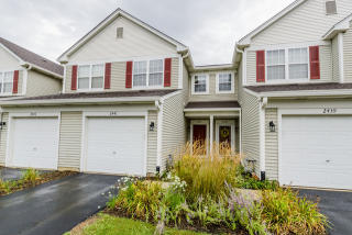 2441 Oneida Ln, Naperville, IL 60563-4073