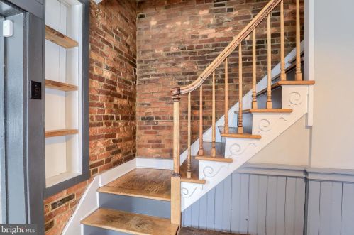 212 Howard Ave, Lancaster PA  17602-4208 exterior