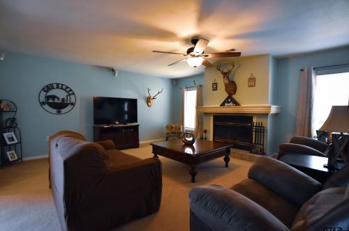 4303 Memorial Dr, Marshall TX 75672-5809 exterior