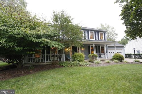9513 Footprint Pl, Columbia, MD 21046-2052