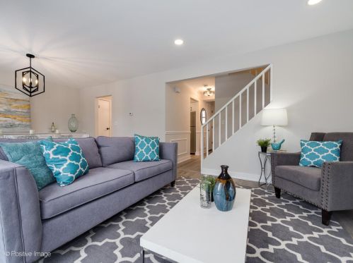 201 Monroe Rd, Lemont IL  60440-2022 exterior