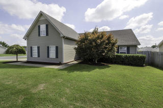 1331 Saint Andrews Dr, Murfreesboro, TN 37128-7544
