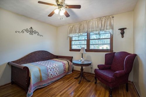 2766 Harrington Pl, Atlanta GA  30311-2346 exterior