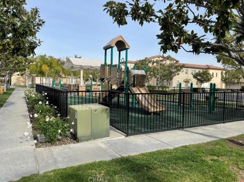 2660 Madison Cir, Anaheim CA  92801-4954 exterior