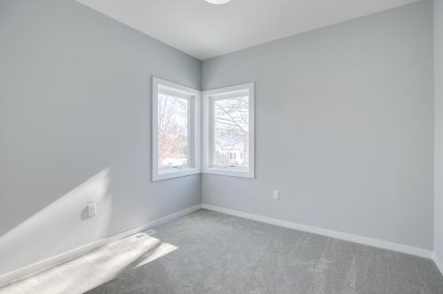 1377 James Ave, Saint Paul MN  55105-2551 exterior