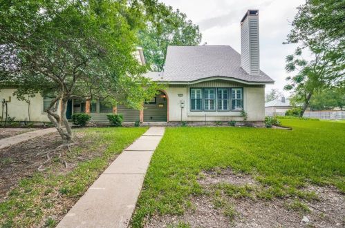 4832 Rollingwood Ct, Garland, TX 75043-3428