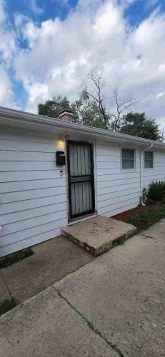 16441 Wolcott Ave, Dixmoor, IL 60428-5818