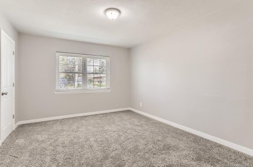 706 Troy Ct, Aurora CO 80011-6641 exterior