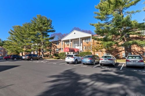 1070 New Haven Ave, Milford, CT 06460-6932