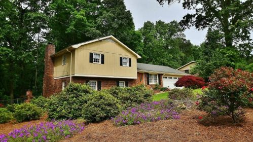 2299 Cannon Hill Rd, Lilburn, GA 30047-5705