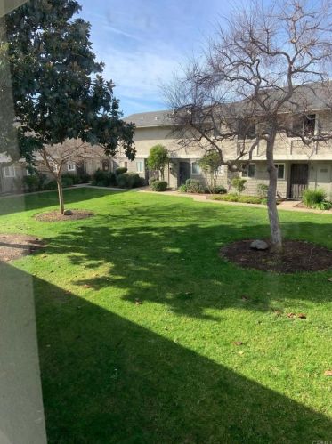 2112 Vista Way, Vista CA  92084-2704 exterior