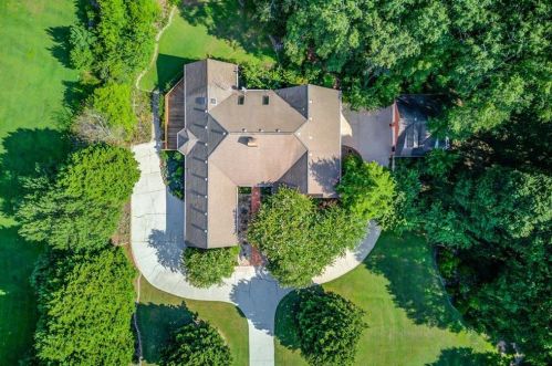 1310 Grapevine Trl, Monroe GA  30656-4513 exterior