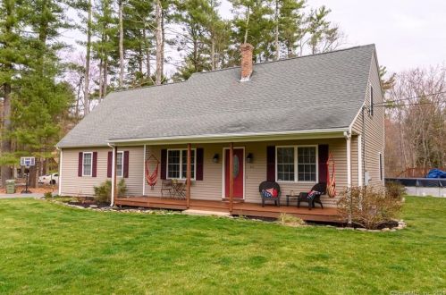414 Valley Rd, Killingly, CT 06239-1516