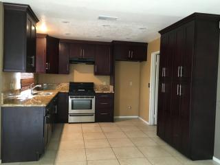 9231 Middlefield Dr, Riverside CA  92508-6258 exterior
