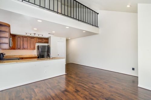 4103 Avondale Ave, Dallas, TX 75219-3020