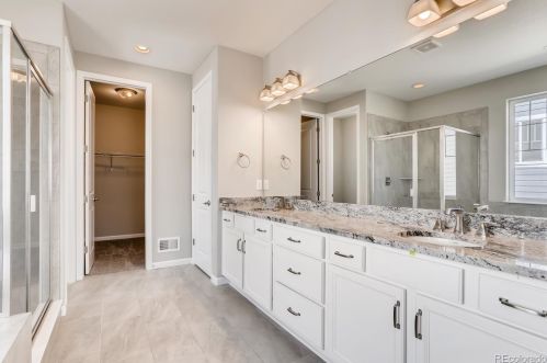 6531 Addison Way, Aurora CO 80016-4162 exterior