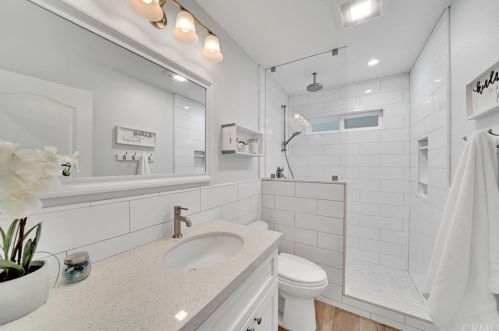 8588 Trinity River Cir, Santa Ana CA 92708-5535 exterior