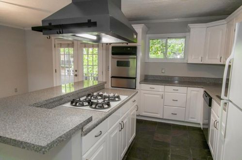 115 Biscayne Dr, Atlanta GA  30309-1003 exterior