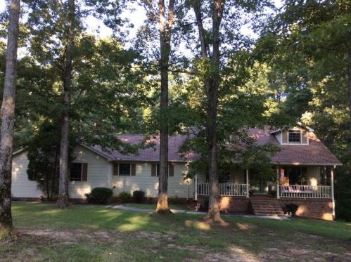 597 Gregson Pl, Waverly, TN 37185-2925