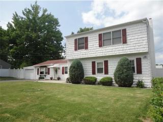 21 Arthur Pl, Iselin, NJ 08830-1110