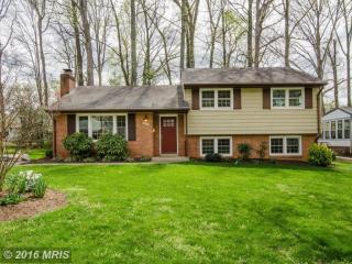 7907 Hatteras Ln, Springfield, VA 22151-2410