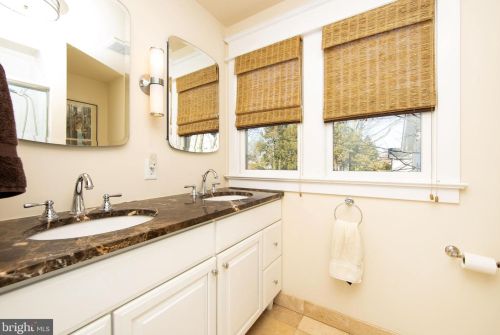 139 Marne Ave, Haddonfield NJ 08033-1444 exterior