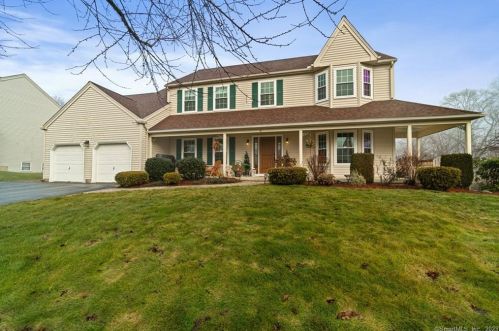3 Killen Rd, Wallingford, CT 06492-2697