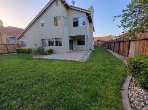 4122 Marseille Ct, Elk Grove, CA 95758-6068