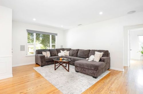 4217 Boston Ave, Glendale CA  91214-2411 exterior