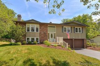704 Dorchester Dr, Lemont IL  60440-1112 exterior