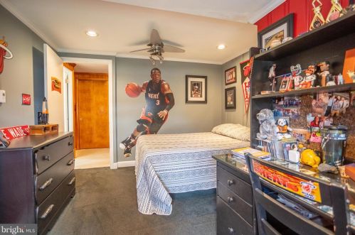 221 Clearview Rd, Hanover PA 17331-1311 exterior