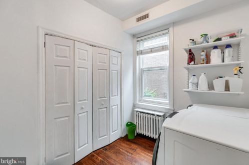 1307 Ellsworth St, Philadelphia PA  19147-4415 exterior