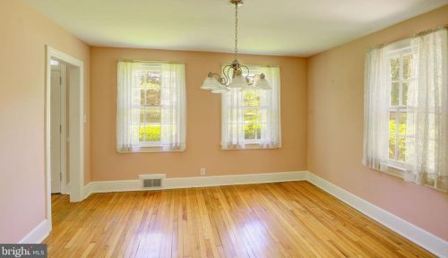 17 Wilburtha Rd, Trenton NJ 08628-2653 exterior